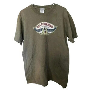 WALT DISNEY WORLD SIZE MEDIUM ARMY GREEN TEE WITH MICKEY